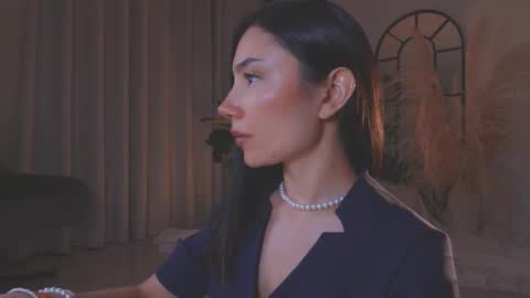 Amy Armstrong online show from September 2025 12:10:02 AM