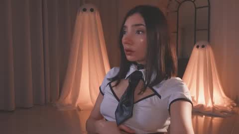 Amy Armstrong online show from October 2025 01:27:02 AM