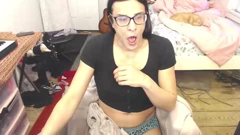 Trashely Gimpson online show from February 2025 11:51:02 AM