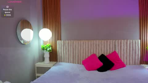 My name is AMY... Nice to meet you  thumb up me please its important online show from March 2026 06:24:02 PM