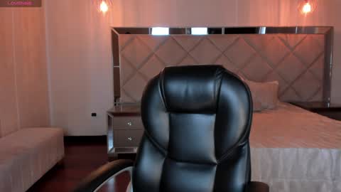 Amy  online show from December 2024 05:31:01 PM