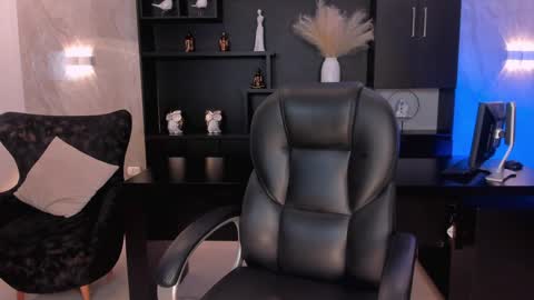 Amy  online show from January 2025 02:09:02 AM