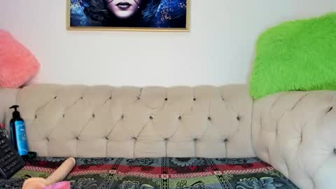 Amy Kamila online show from February 2025 07:01:02 AM