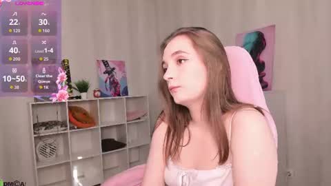 Snapshot of amydesiree chatting on June 2026 01:25:01 AM Amy online show from June 2026 01:25:01 AM