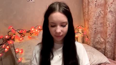 Milou online show from November 2025 03:57:01 PM