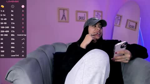 Amy ... Nice to meet u   thumb up me please its important online show from February 2025 05:26:02 AM