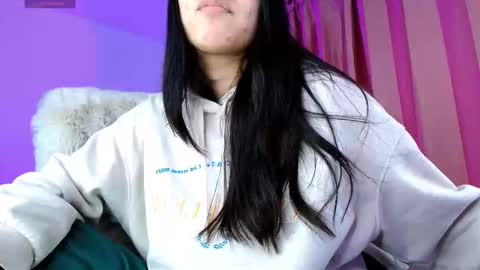 Amy ... Nice to meet u   thumb up me please its important online show from November 2025 04:46:01 AM