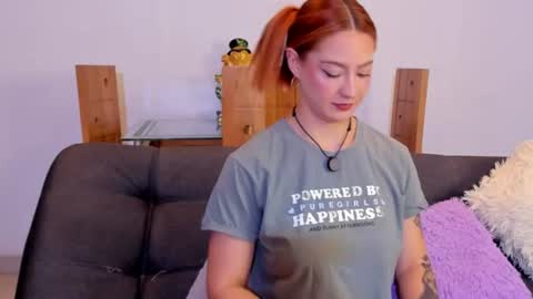 Snapshot of amypond__ chatting on July 2026 04:43:02 PM Amy online show from July 2026 04:43:02 PM