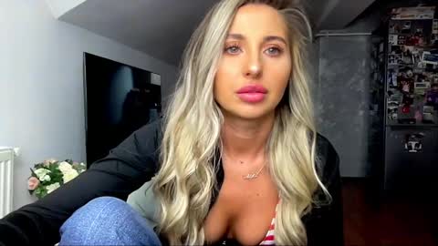 amyroberta92 online show from January 2025 09:57:01 AM