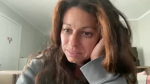 Amy Smilez online show from May 2026 01:30:02 PM