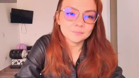 Snapshot of amysweet77 chatting on July 2026 01:43:01 PM Madi online show from July 2026 01:43:01 PM
