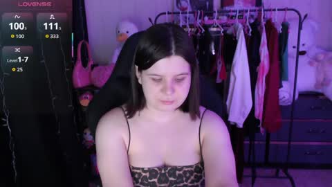 Snapshot of amyvibes chatting on May 2026 06:13:01 PM amyvibes online show from May 2026 06:13:01 PM