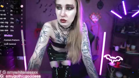 Snapshot of amywhitenessxx chatting on May 2026 11:16:02 AM Amy switch Goddess divine Mistress online show from May 2026 11:16:02 AM
