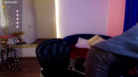 Angie online show from February 2025 02:42:02 AM