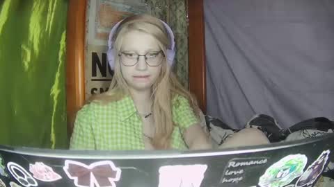 Snapshot of ana_dewitt chatting on February 2025 11:47:02 PM ana dewitt online show from February 2025 11:47:02 PM
