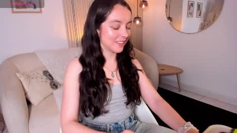 Snapshot of ana_ev chatting on April 2026 07:35:01 AM Ana online show from April 2026 07:35:01 AM