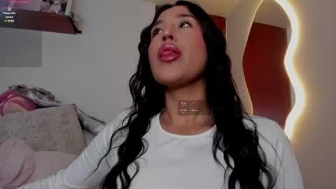 Snapshot of ana_m_ chatting on July 2026 09:44:01 AM Ana online show from July 2026 09:44:01 AM