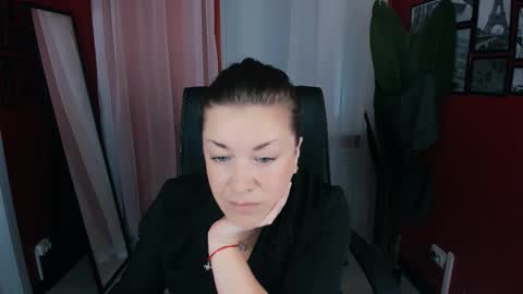 Ana online show from September 2025 10:05:01 AM