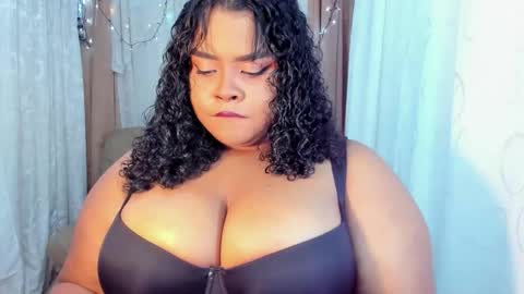 Snapshot of ana_off_alana chatting on February 2026 10:39:01 PM Ana online show from February 2026 10:39:01 PM