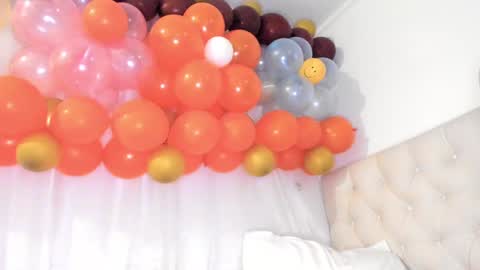 Snapshot of ana_ruuh chatting on February 2025 05:33:01 AM Im anna but you can call me as you want online show from February 2025 05:33:01 AM