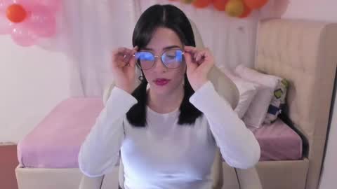 Snapshot of ana_ruuh chatting on March 2025 05:29:01 PM Im anna but you can call me as you want online show from March 2025 05:29:01 PM