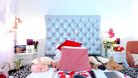 Snapshot of anaa_bellaa chatting on January 2025 03:22:02 PM anaa_bellaa online show from January 2025 03:22:02 PM