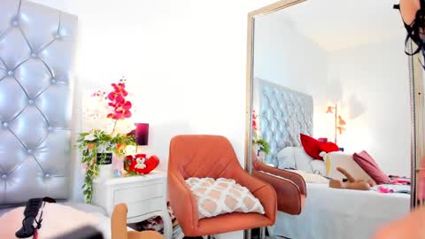 Snapshot of anaa_bellaa chatting on January 2025 12:26:02 PM anaa_bellaa online show from January 2025 12:26:02 PM