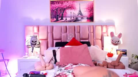 Snapshot of anaa_bellaa chatting on October 2025 12:28:01 PM anaa_bellaa online show from October 2025 12:28:01 PM