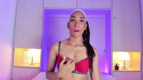 Snapshot of anaacollins_ chatting on October 2025 12:02:02 PM anaacollins_ online show from October 2025 12:02:02 PM