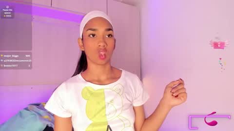 Snapshot of anaacollins_ chatting on November 2025 11:33:02 AM anaacollins_ online show from November 2025 11:33:02 AM