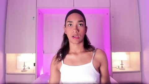 anaacollins_ online show from March 2026 11:38:02 AM