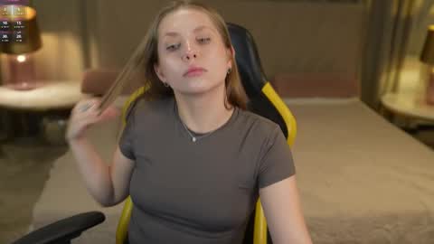 Sweet girls online show from October 2025 06:35:02 AM