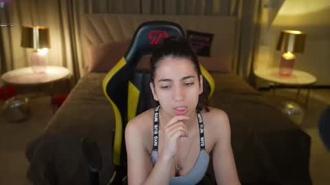 Sweet girls online show from March 2026 07:40:01 PM