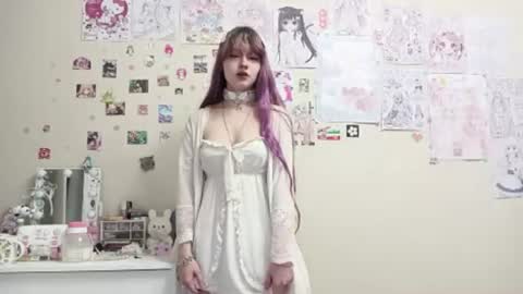 Snapshot of anabelbrando chatting on June 2026 08:19:02 PM Malvina online show from June 2026 08:19:02 PM