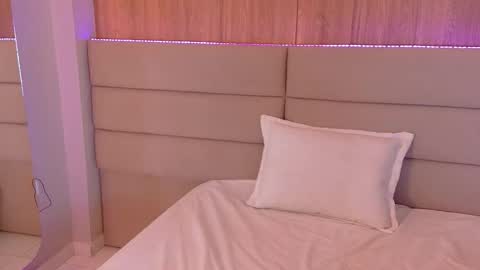 Snapshot of anabelleray chatting on October 2025 07:22:01 PM anabelleray online show from October 2025 07:22:01 PM