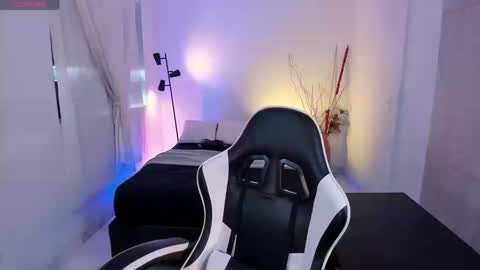 ANABEL WOLF  online show from September 2025 04:39:01 PM