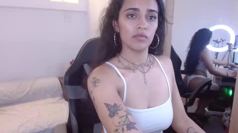 anacaro_as online show from November 2025 07:12:01 PM