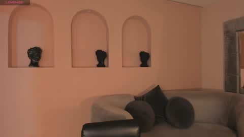 Ana  online show from September 2025 12:38:02 PM