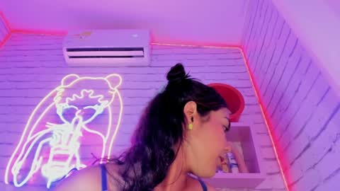 Anna online show from January 2025 10:12:02 PM