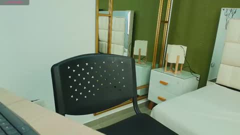 Anahi  online show from September 2025 07:59:01 PM