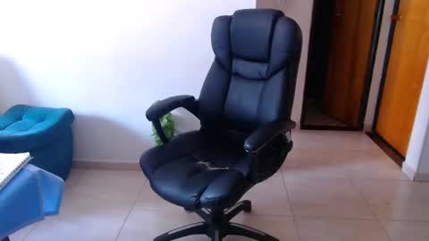 Snapshot of anaids_dam chatting on December 2024 08:09:01 PM anaids online show from December 2024 08:09:01 PM