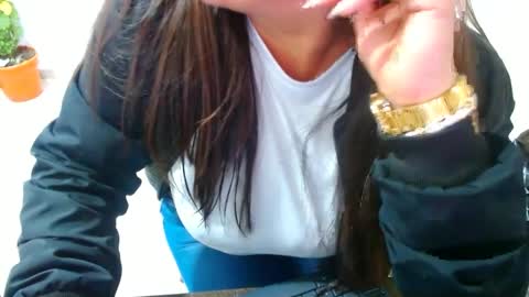 Snapshot of anaids_dam chatting on December 2024 10:17:02 PM anaids online show from December 2024 10:17:02 PM