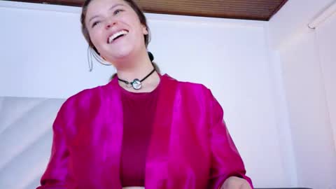 Snapshot of anaise_latif chatting on December 2025 11:38:02 AM Anaise online show from December 2025 11:38:02 AM