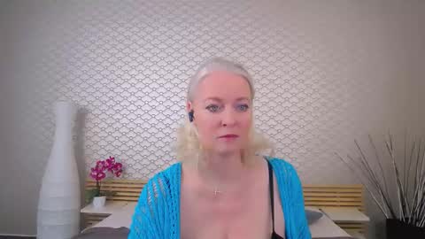 Anais Janson online show from November 2025 05:01:02 AM