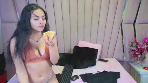 AbbyAndAntonela online show from December 2025 11:58:02 AM