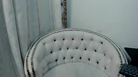 analia18  online show from March 2025 01:29:02 PM