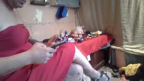 Snapshot of analwhore666 chatting on February 2025 05:50:01 PM kinkylilanalslut online show from February 2025 05:50:01 PM