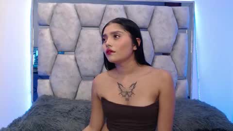 Snapshot of analymilles chatting on October 2025 07:58:01 PM analymilles online show from October 2025 07:58:01 PM