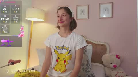 Ana Mara Botero online show from March 2025 07:38:02 PM