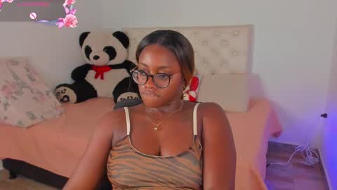 A N A  my connection hours are from 600 pm to 12 pm Colombian time online show from January 2025 01:27:01 AM